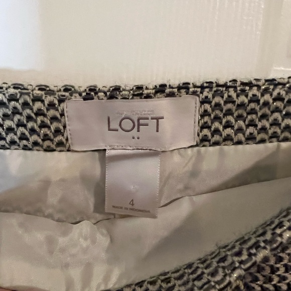 Ann Taylor Loft Mini skirt tan tweed shimmer - Picture 7 of 7